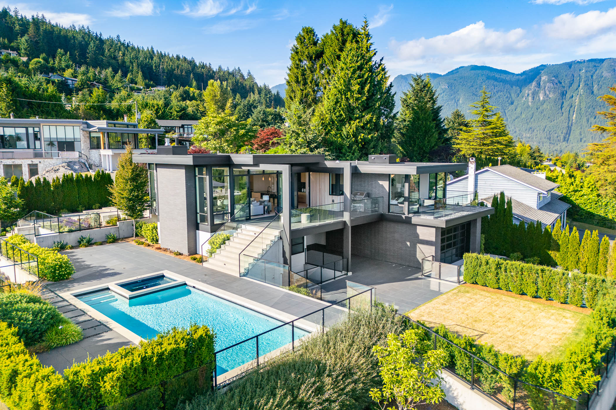 1015 Greenwood Place